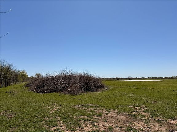 2nd image of 603 Combine Rd