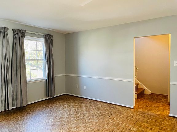 Spacious living room