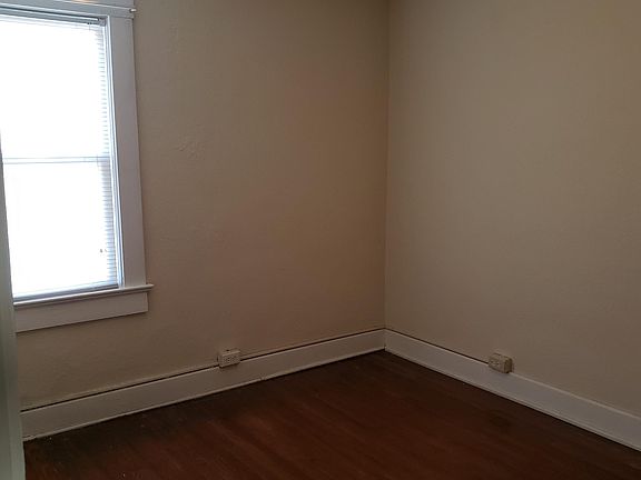 2nd image of 200 W McKibben St