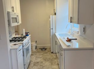 32-21 Crescent St #3, Astoria, NY 11106
