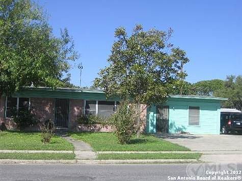 1st image of 2927 Hillcrest Dr