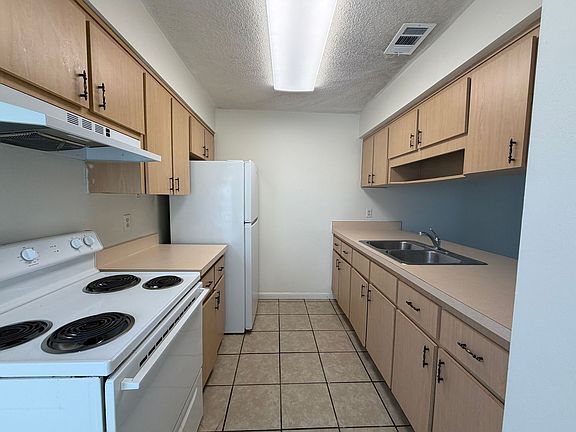 2nd image of 2111-2117 Citrus Blvd #2117-5