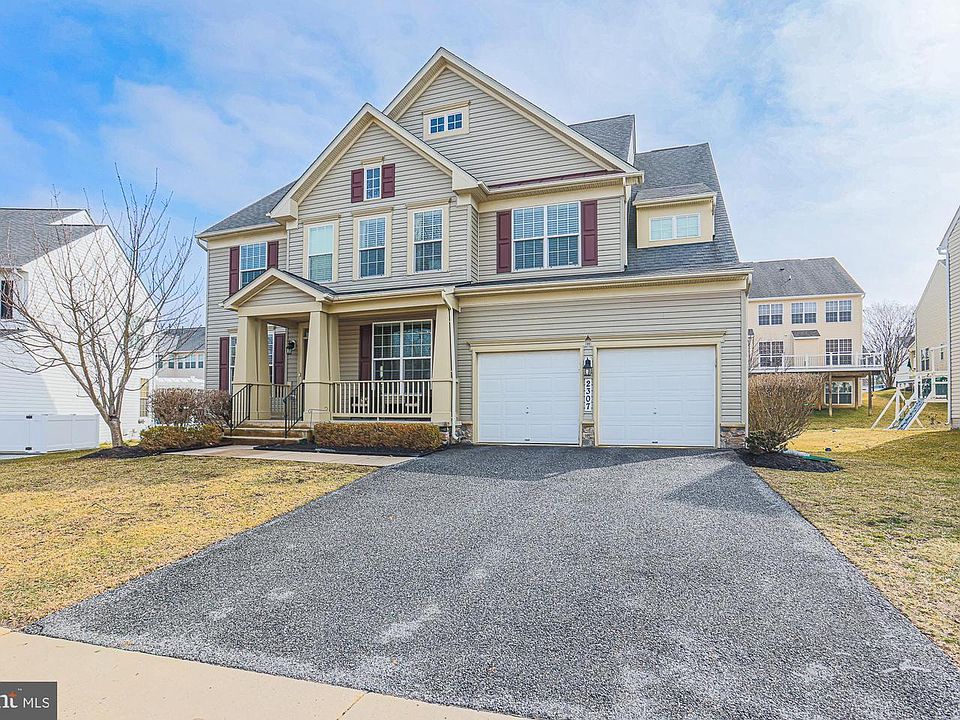 1st image of 2307 Whitley Rd