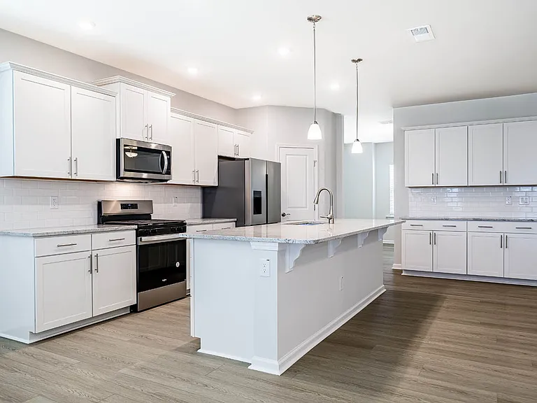 1400 Hollyview Ave — Photo 9