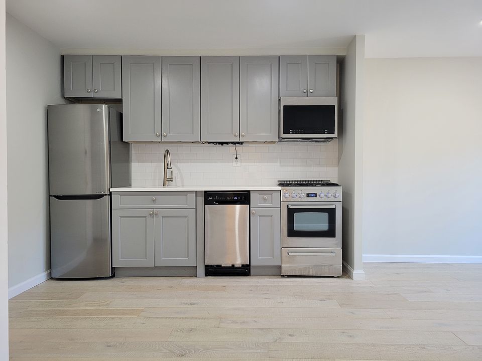 1st image of 829 Greenwood Ave APT 3C