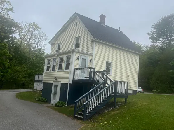 8 Spruce Street, Bath, ME 04530