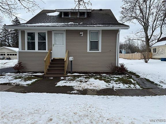 2nd image of 23 Kibbe Ave