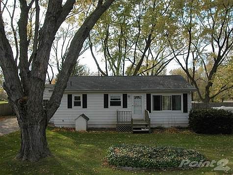 3rd image of 1662 Dewey Ave