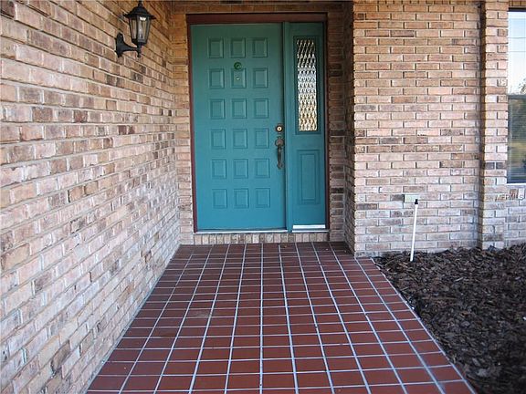 2nd image of 2108 El Campo Ave