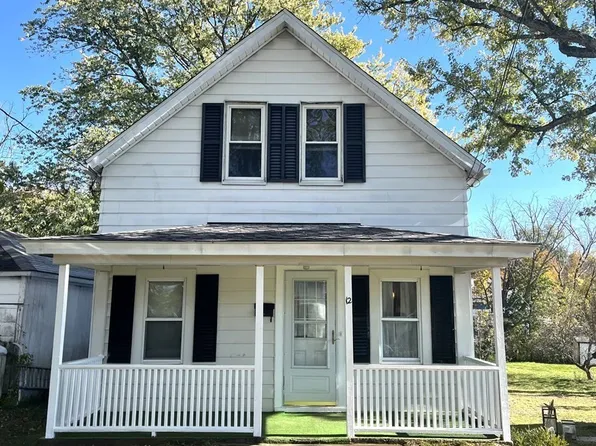 12 Paine St, Bellingham, MA 02019