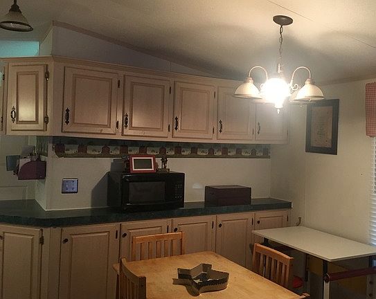 2nd image of 454 County Road 102