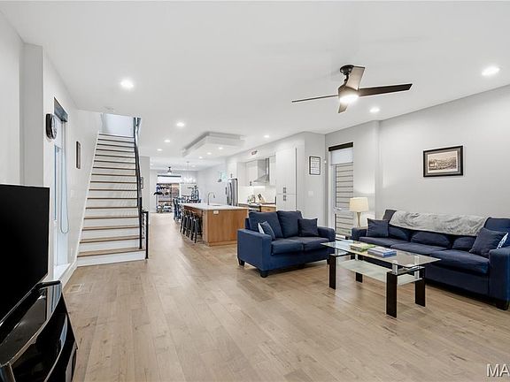 5th image of 4328 Vista Ave
