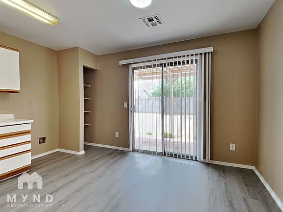 4th image of 11793 W Dahlia Dr