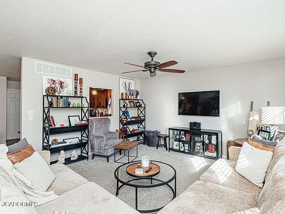 4th image of 617 Buckskin Dr