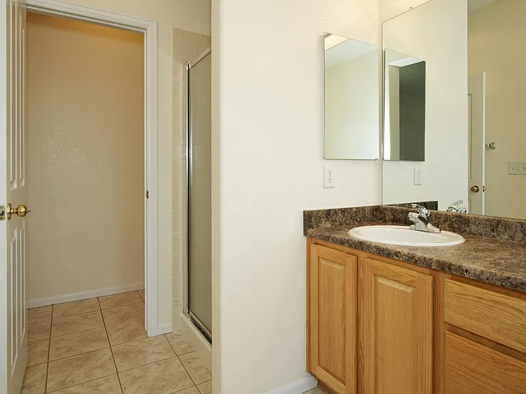 10585 Parkington Ln — Photo 20