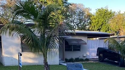 1st image of 1839 Park Ln
