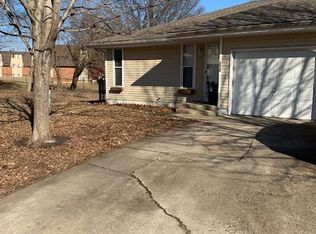 507 NE Grand Ave, Lees Summit, MO 64063