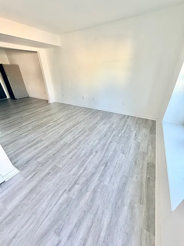 2 bed, 1.5 bath, 1000 sqft, $1,595 — Photo 2