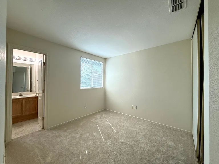 282 Oak Briar Ct — Photo 9