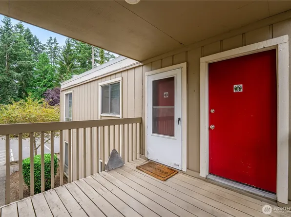 4801 180th Street SW #B206, Lynnwood, WA 98037