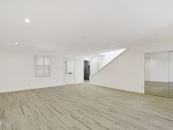 3rd image of 500 Thunderbird Dr APT 76