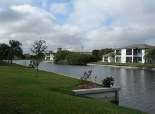 620 SE 13th Pl, Cape Coral, FL 33990