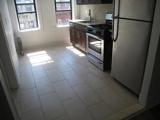 Rented by Alexiou Realty | media 14