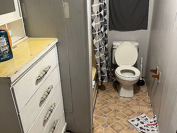 4th image of 209 Hickory Corner Dr