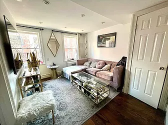 Rented by Living New York