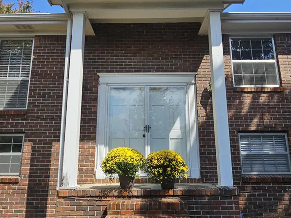 7309 McCormack Dr, Hixson, TN 37343