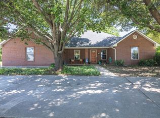 2905 S Murvil St, Decatur, TX 76234