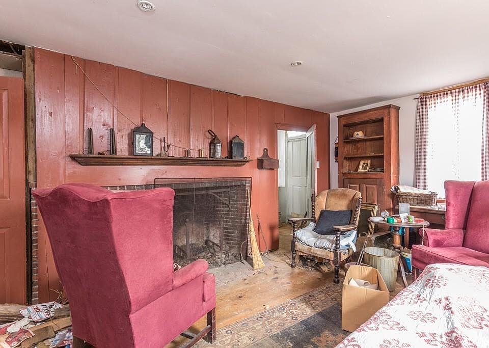 804 Main St, Ashby, MA 01431 Zillow