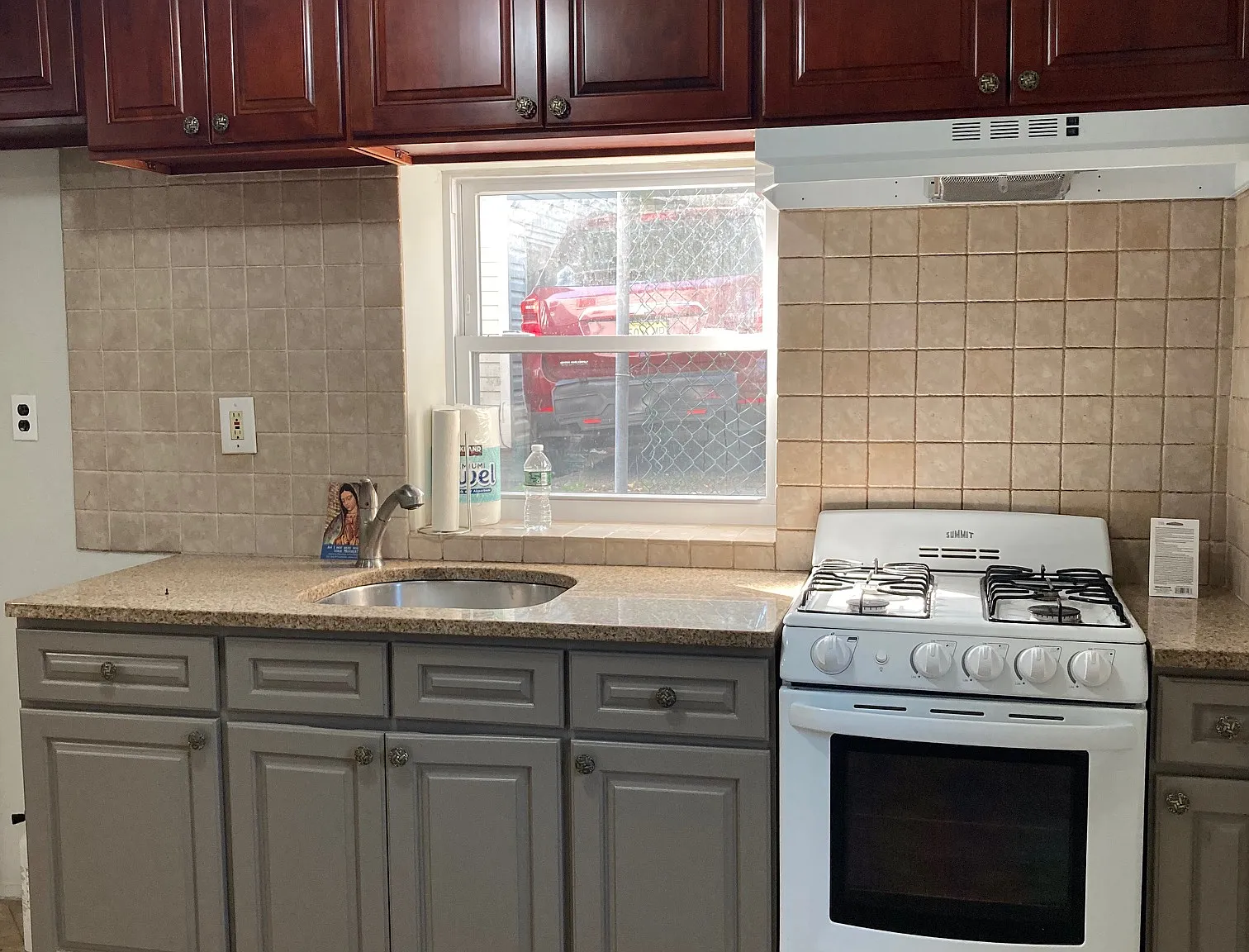 2 bed, 550 sqft, $1,750 — Photo 2