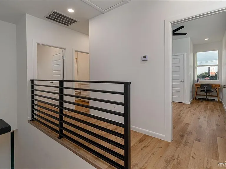 2613 Warbler Ave — Photo 9