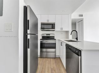 620 SW 10th St APT 303, Miami, FL 33130