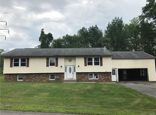 6 Beaton Dr, Deerfield, NY 13502