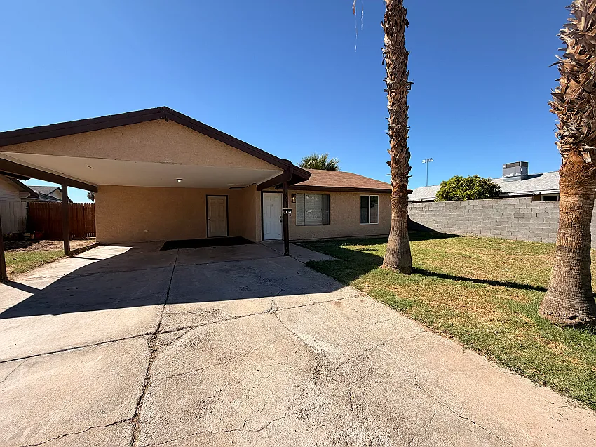 4 bed, 1240 sqft, $1,350 — Photo 2