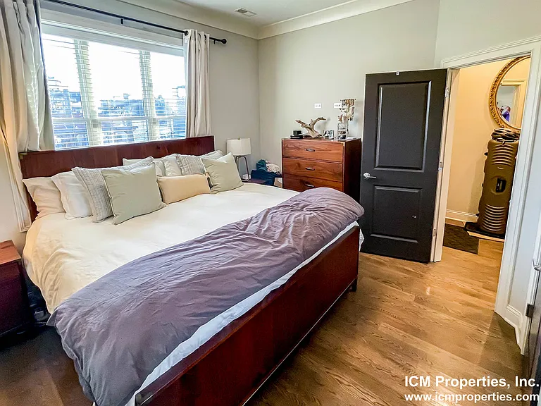 1235 W Oakdale Ave #3 — Photo 8