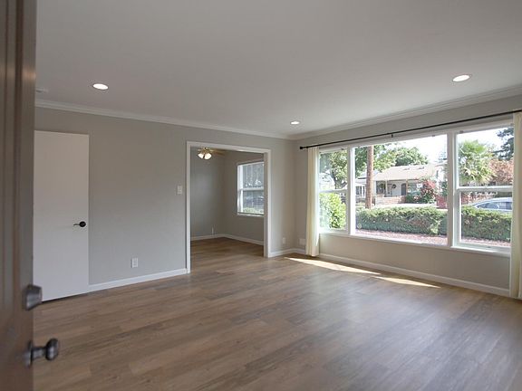 4th image of 411 N Central Ave