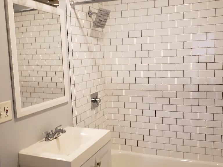 3318 N Leclaire Ave #3S — Photo 9