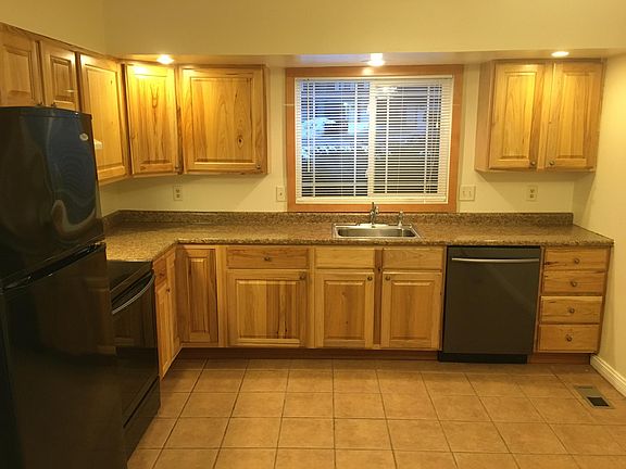 Brand new Samsung smooth cooktop stove/oven and Stainless steel dishwasher!