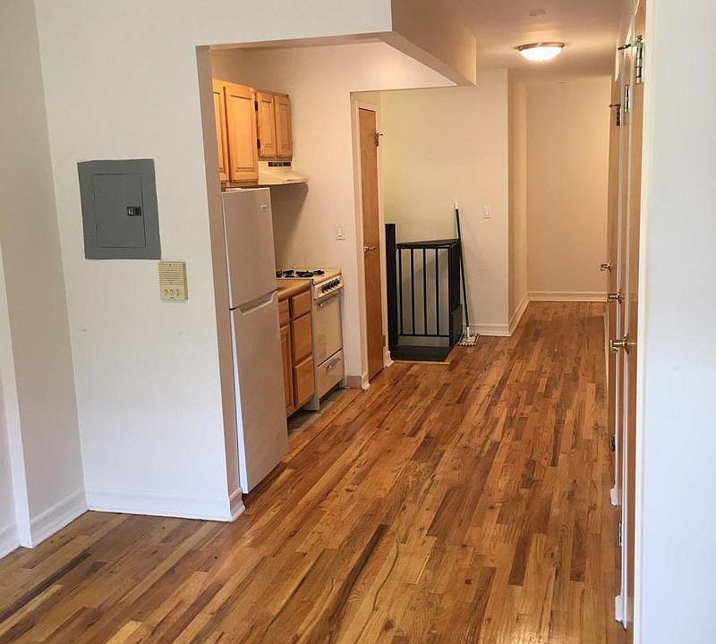 1st image of 3127 30th St APT 1B