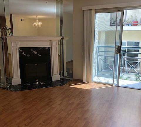 4th image of 2466 Montrose Ave APT 6