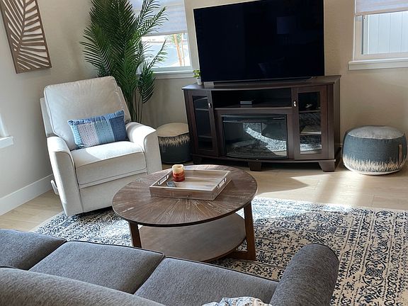 2nd image of 110 San Sorrento St #110