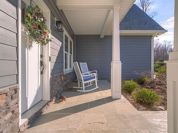 4th image of 860 Coalwood Way