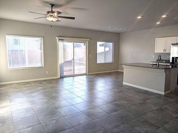 5th image of 7851 Morganite Ave