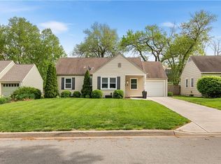 5117 W 58th St, Roeland Park, KS 66205