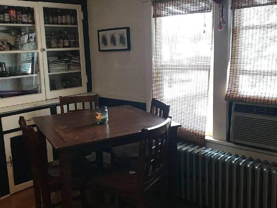 2nd image of 701 Raub St Floor 2