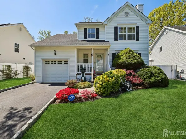4 Angelica Ct, Matawan, NJ 07747