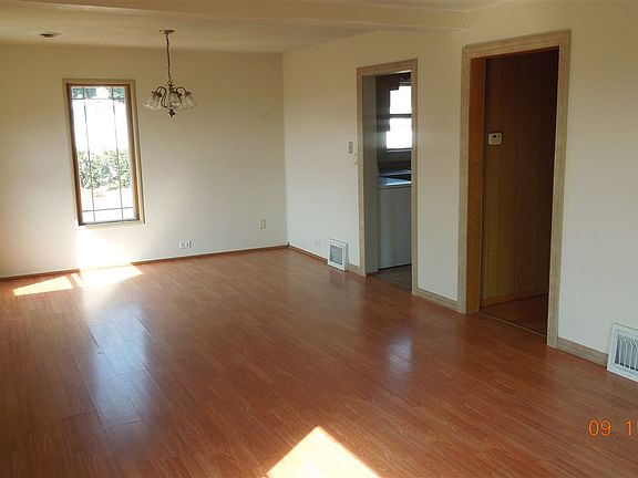 4th image of 3405 E Montgomery Ave